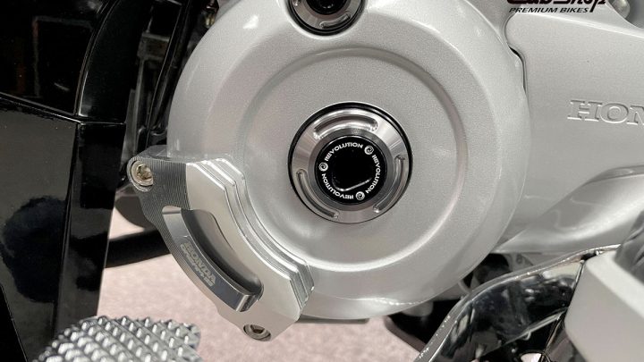 Ốp bảo vệ lóc máy trái Dream 125