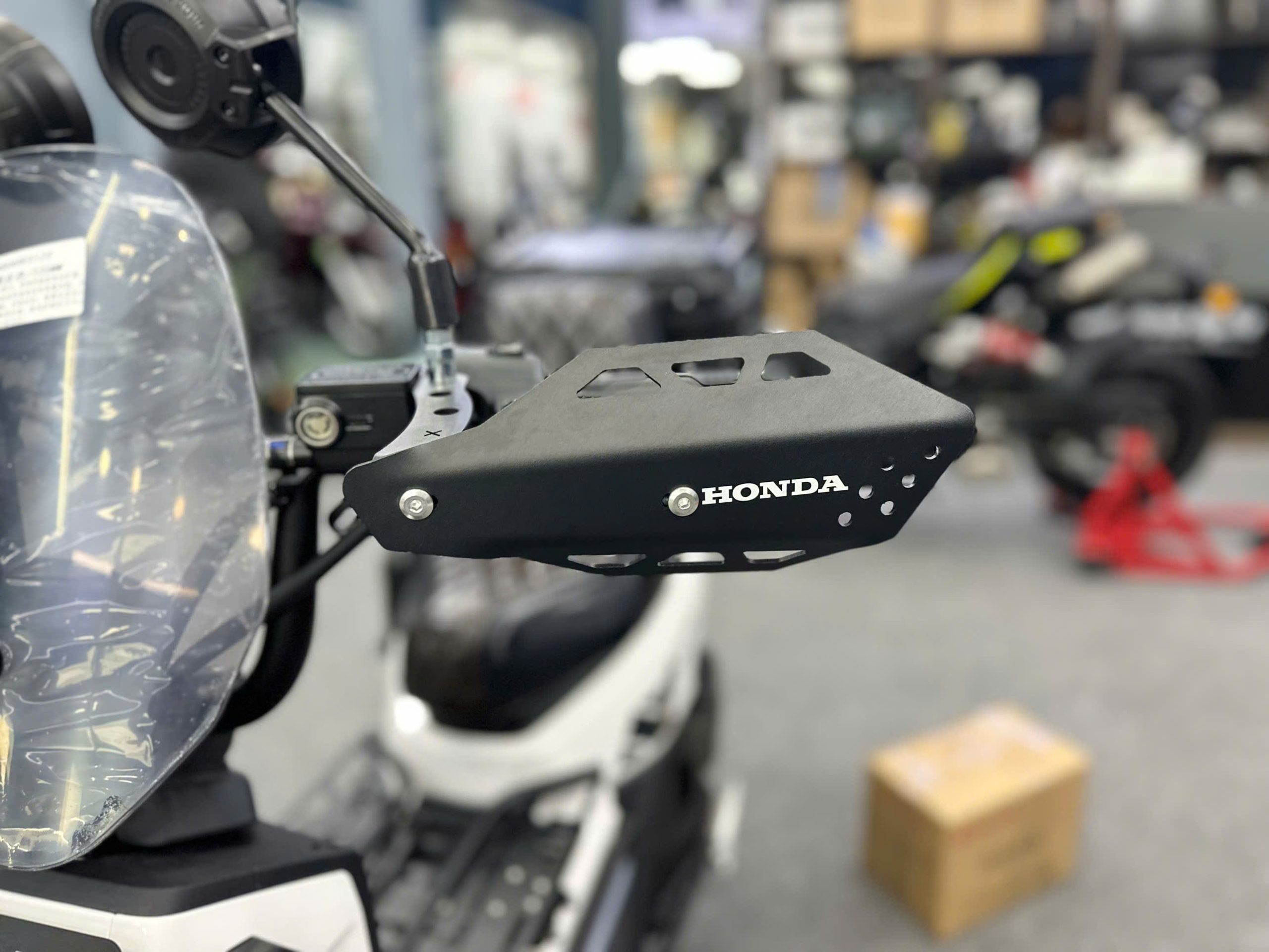Phụ kiện honda square x125