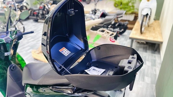 Kính Chắn Gió Xe SH Vetro Ý – Sh150i /Sh125i Vetro