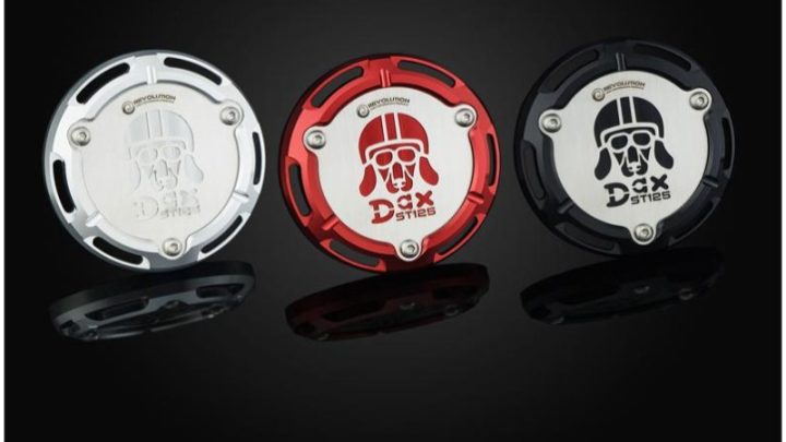 Trang trí lóc máy bên phải Honda Dax ST125