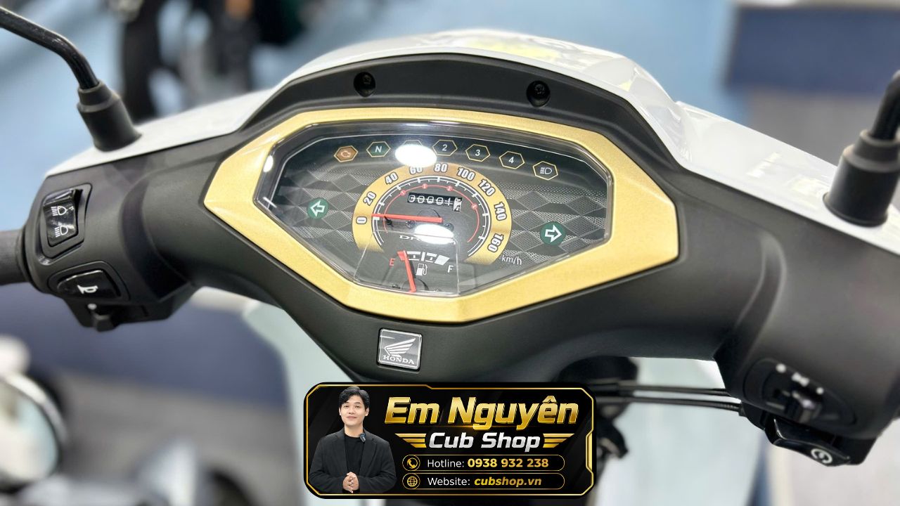 Honda Dream Thái NCX 2023 màu trắng số đẹp 33333