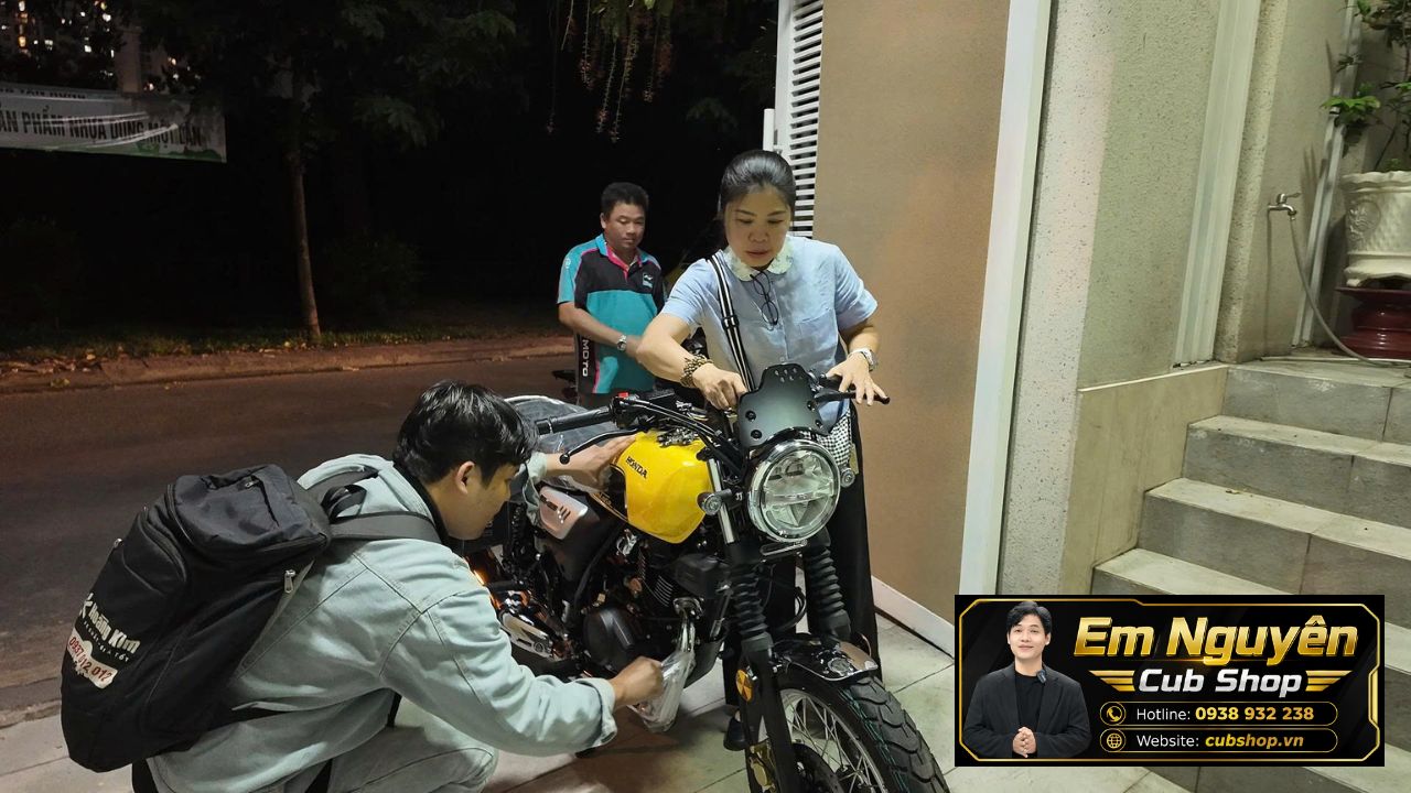 Honda CGX150 bản đặc biệt giao tận nhà khách