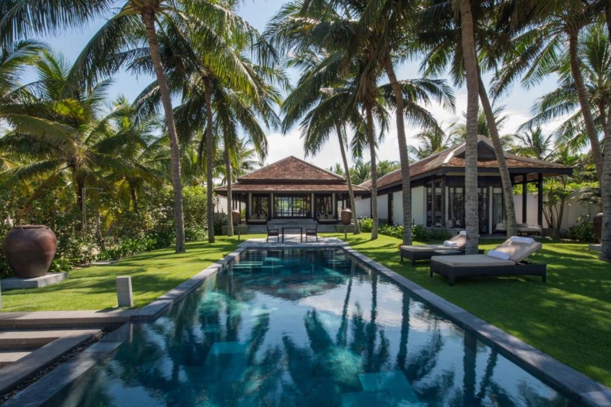 Four Seasons Resort The Nam Hai đã được Travel+Leisure bình chọn là một trong những điểm đến hàng đầu trong danh sách các khu nghỉ dưỡng tốt nhất tại Việt Nam.
