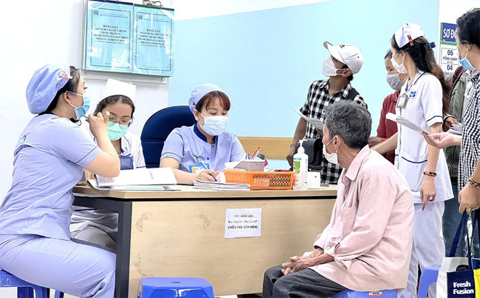 Bệnh nhân khám bệnh ở Bệnh viện Ung bướu TP.HCM (cơ sở 2 tại TP Thủ Đức)