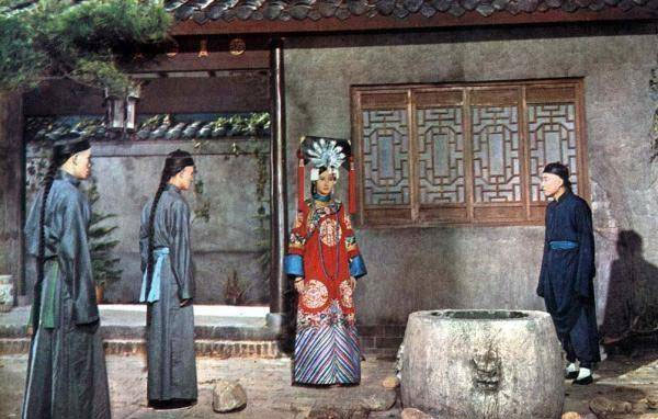 Hình ảnh phục dựng dựa theo câu chuyện "Giếng Trân phi" nổi tiếng.
