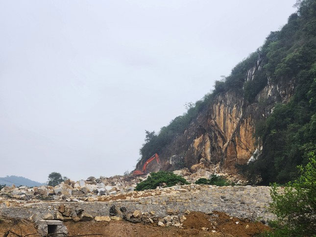 Vị trí phát hiện hang động ở núi Đụn.