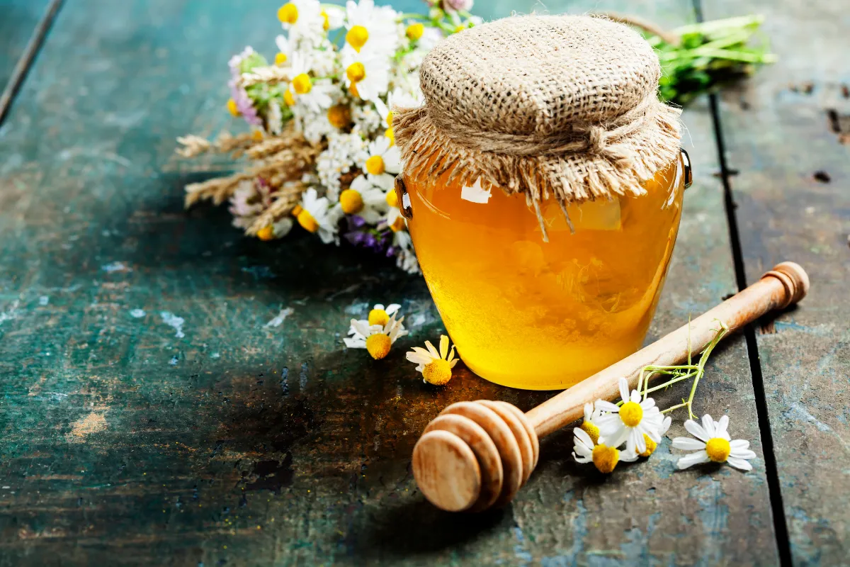 Phương pháp làm đẹp cổ điển Rửa mặt bằng mật ong (2) Phương pháp làm đẹp cổ điển Rửa mặt bằng mật ong (2)