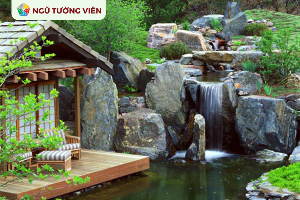 Cảnh quan sân vườn đẹp: Thiết kế thác nước phong thủy