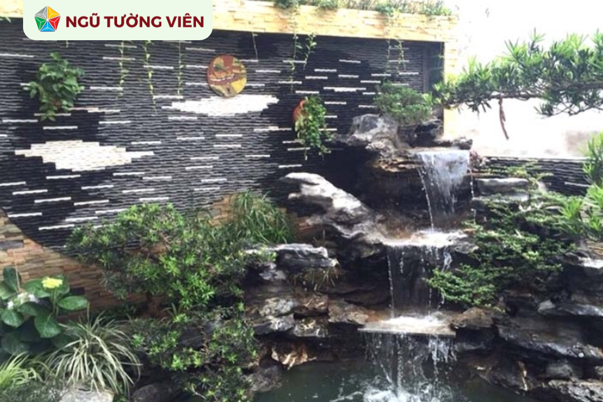 Cảnh quan sân vườn đẹp: Thiết kế thác nước phong thủy