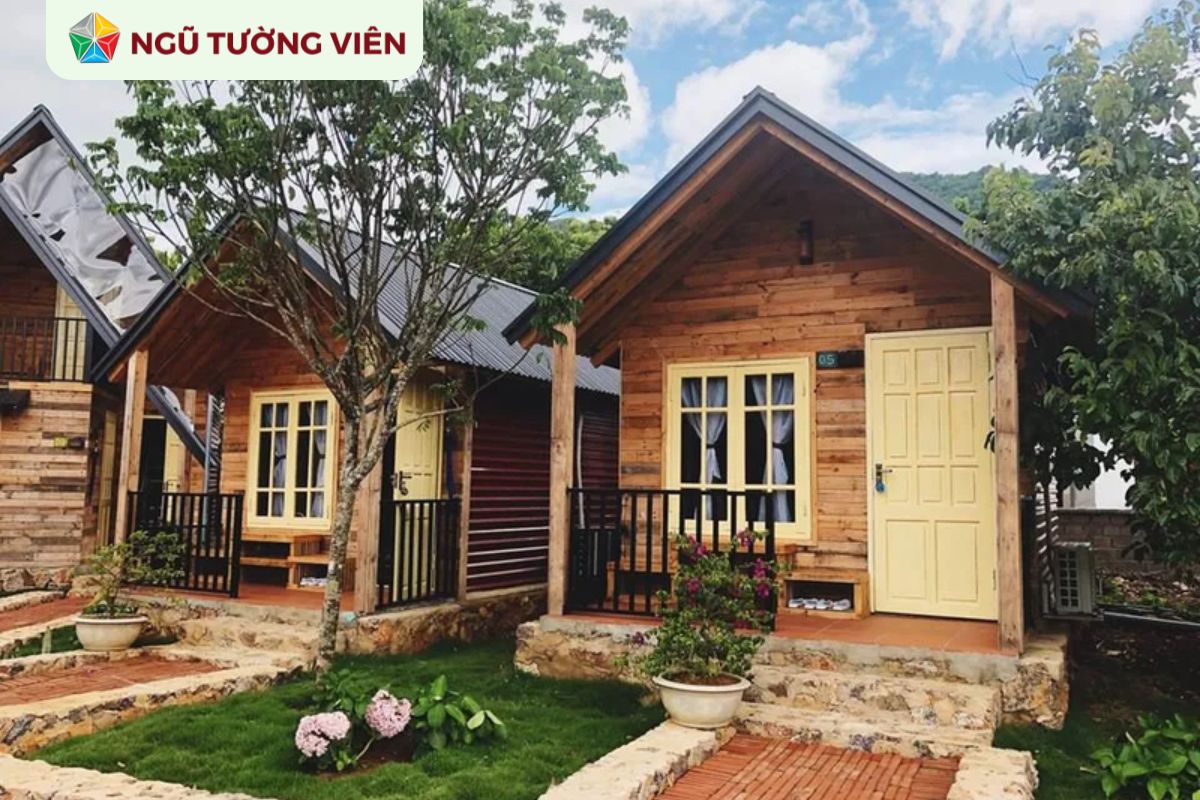 Cảnh quan sân vườn đẹp: Thiết kế nhà gỗ hợp xu hướng hiện đại