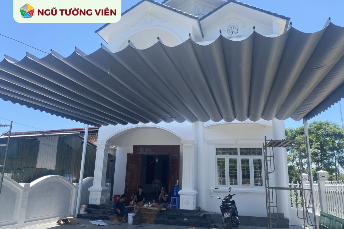 Cảnh quan sân vườn đẹp: 7 ý tưởng mái che tiện nghi và thẩm mỹ Cảnh quan sân vườn đẹp: 7 ý tưởng mái che tiện nghi và thẩm mỹ