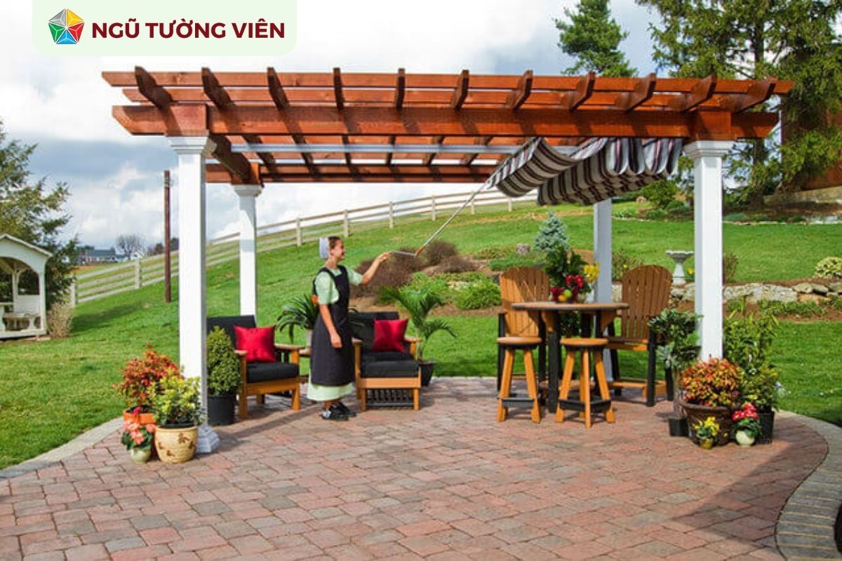 Cảnh quan sân vườn đẹp: 7 ý tưởng mái che tiện nghi và thẩm mỹ Cảnh quan sân vườn đẹp: 7 ý tưởng mái che tiện nghi và thẩm mỹ