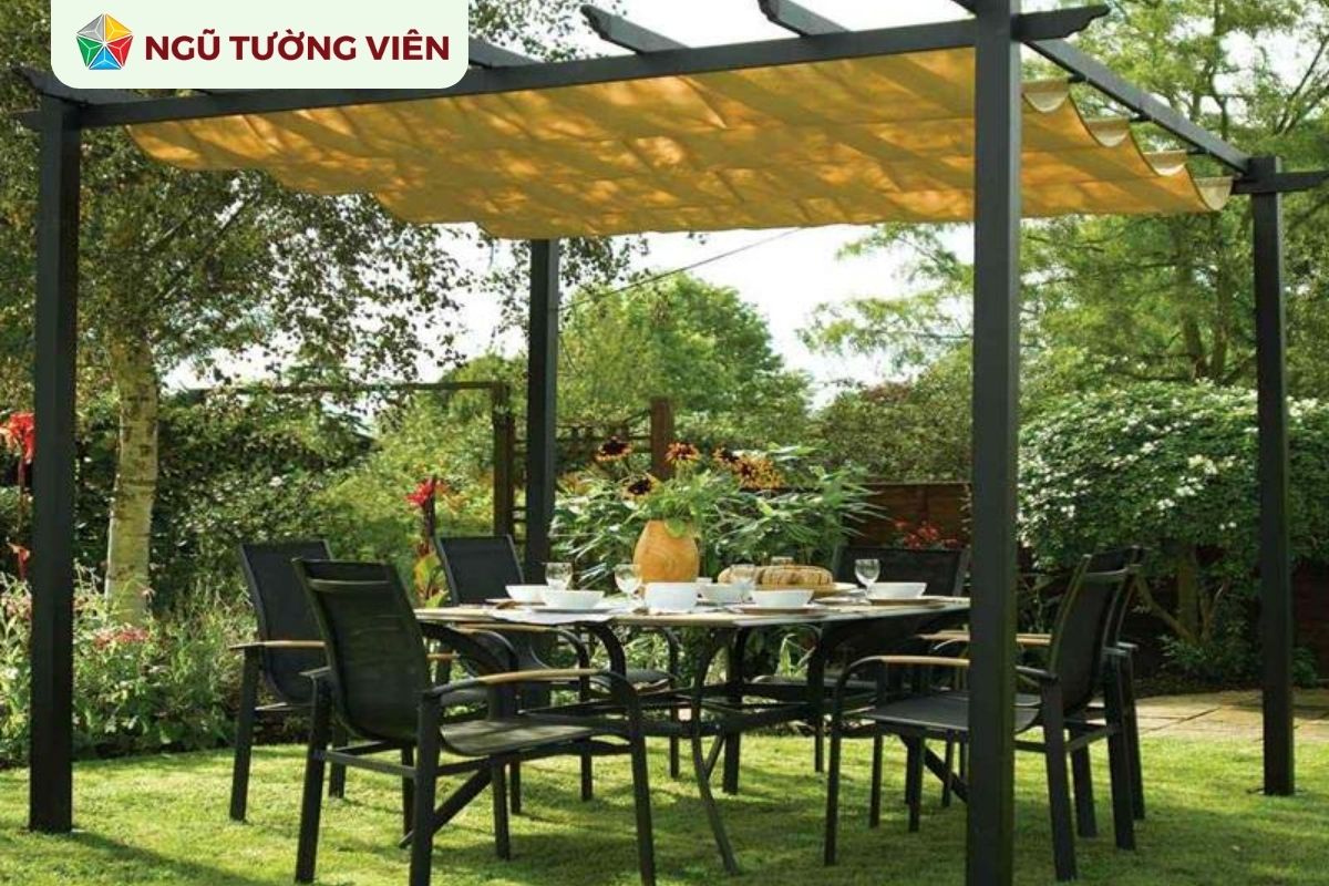 Cảnh quan sân vườn đẹp: 7 ý tưởng mái che tiện nghi và thẩm mỹ