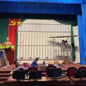 Bước 1: Chuẩn bị mặt bằng và hàn khung chịu lực (26m2 tại UBND xã Đồng Cương)