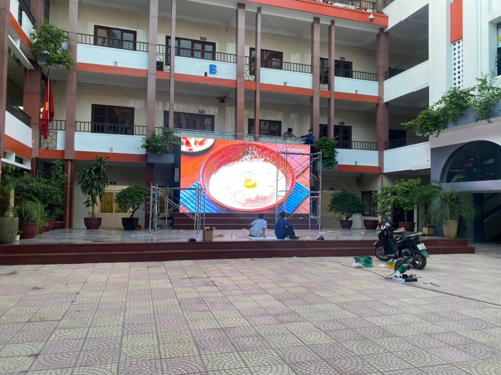 Màn hình LED P4 ngoài trời