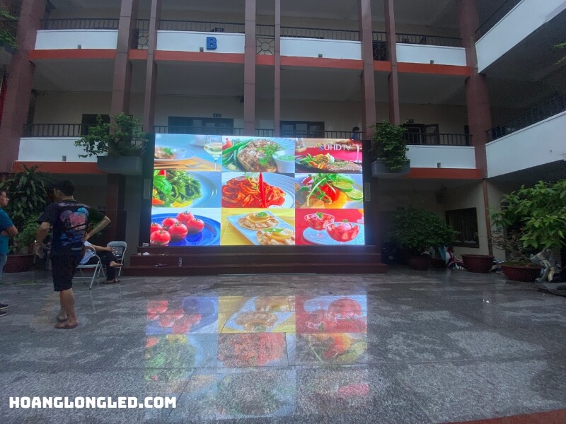 Màn hình LED P4 ngoài trời tại trường PTTH Thăng Long, Hải Phòng