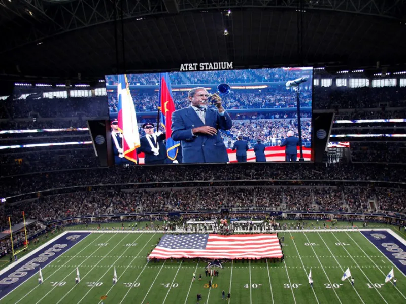 Màn hình LED quảng cáo ngoài trời tại sân vận động Dallas Cowboys, Mỹ