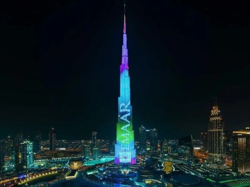 Màn hình LED quảng cáo tại tòa tháp Burj Khalifa, Dubai