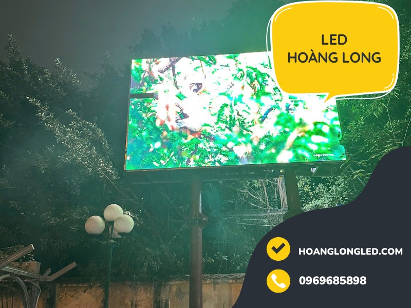 LED Hoàng Long thi công Màn hình LED P5 ngoài trời tại ngã tư Khuất Duy Tiến