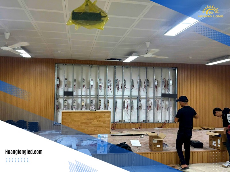 Hoàng Long LED Thi Công 33m² Màn Hình LED Qiangli Q4 Ngoài Trời (Outdoor Qiangli Q4 LED Display) Tại Trường Mầm Non Đông Anh