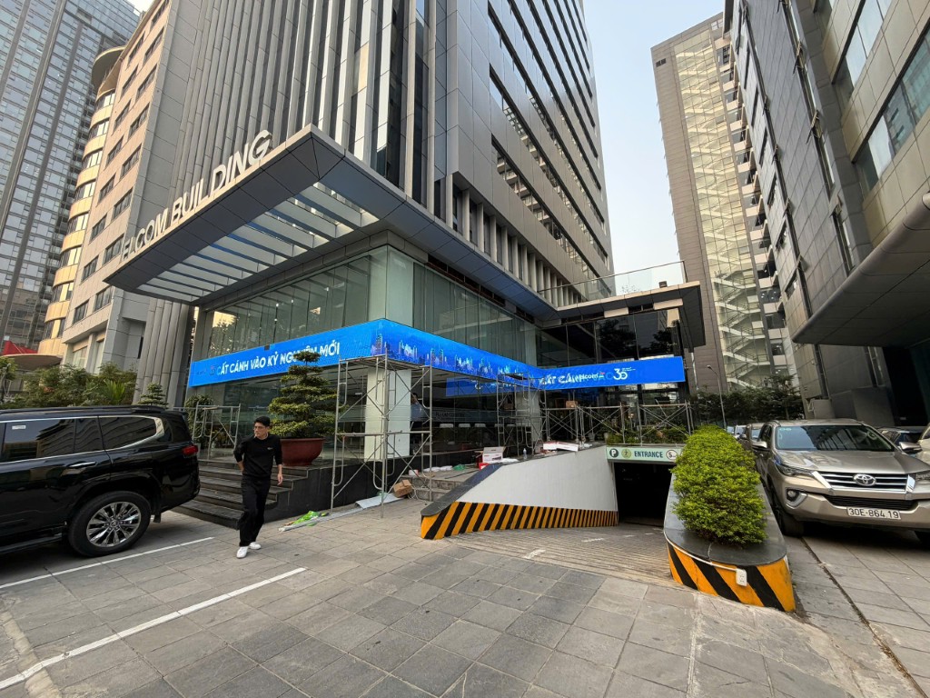 30m2 màn hình led P3 ngoài trời cho Tập Đoàn Viễn Thông Elcom Duy Tân Cầu Giấy