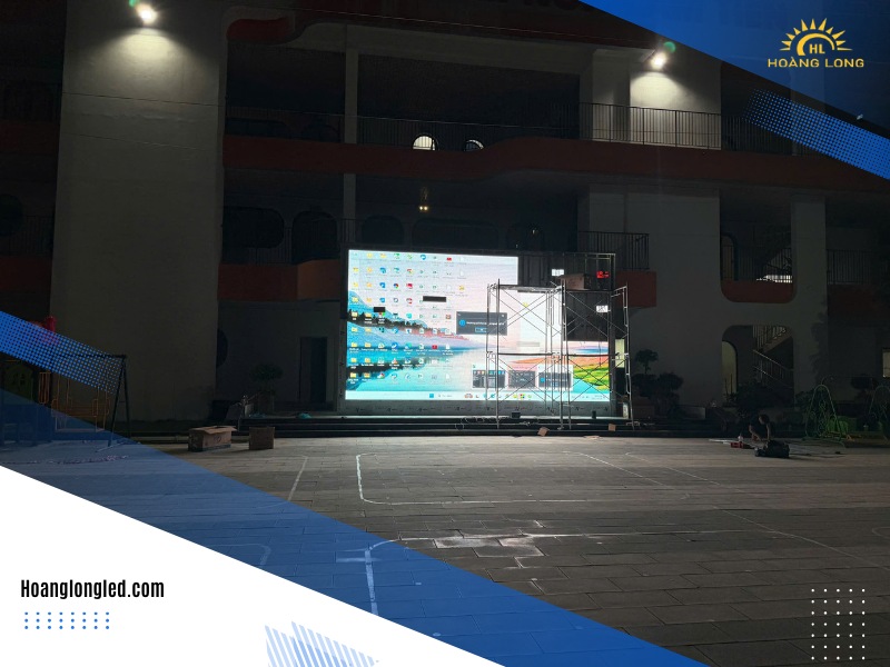 Hoàng Long LED thi công mạn hình P5 ngoài trời, P2 trong nhà trường Lâm tiên đông anh