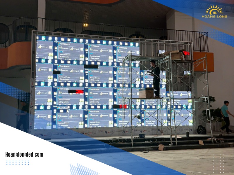 Hoàng Long LED thi công mạn hình P5 ngoài trời, P2 trong nhà trường Lâm tiên đông anh