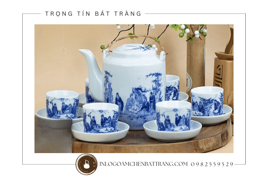 Ấm chén men lam Bát Tràng