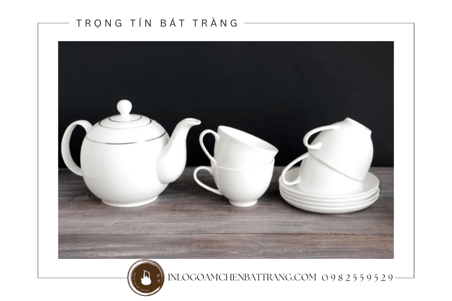 Bộ quà tặng ấm chén in logo có ý nghĩa gì?