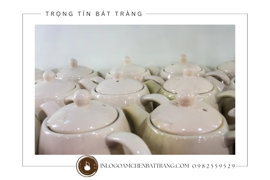 Quy trình đặt in logo ấm chén tại Trọng Tín Bát Tràng