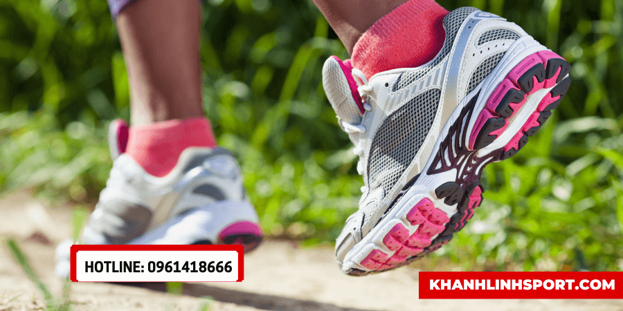 Chất lượng và đa dạng: Dịch vụ bán buôn, bán lẻ giày thể thao tốt nhất tại Khánh Linh Sport