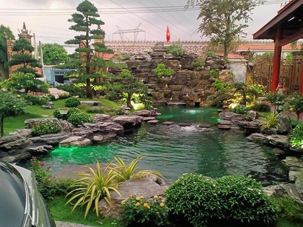 Xem 50 Mẫu Thiết Kế Làm Hồ Cá Koi Đẹp Được Yêu Thích Nhất. Xem 50 Mẫu Thiết Kế Làm Hồ Cá Koi Đẹp Được Yêu Thích Nhất.