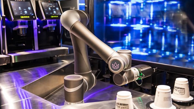 CEO bỏ ngành tài chính để xây dựng startup robot pha cà phê trị giá triệu USD - Ảnh 2.