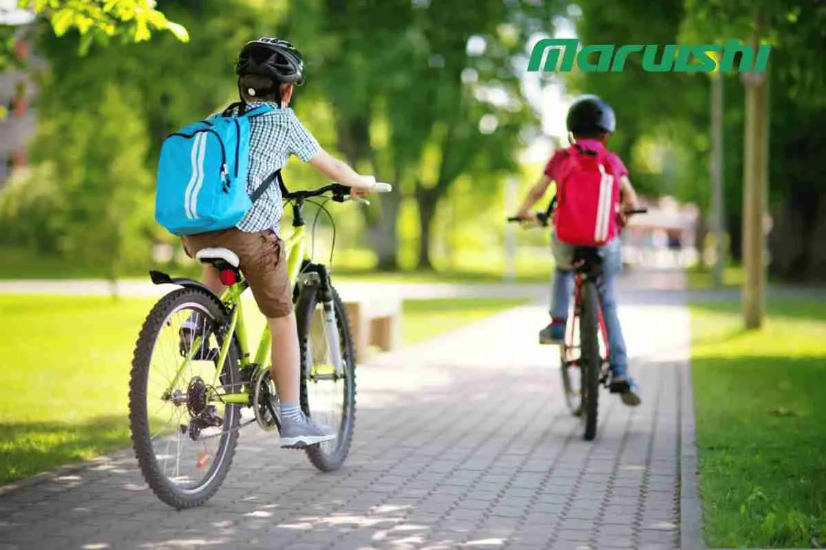 Trẻ em được học cách đạp xe trước 6 tuổi – độ tuổi đến trường. 