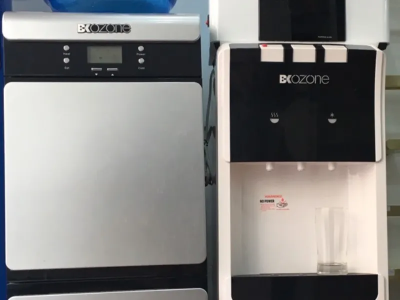Khám phá cách vệ sinh cây nước nóng lạnh một cách dễ dàng để duy trì hiệu suất và chất lượng nước tốt nhất. Khám phá cách vệ sinh cây nước nóng lạnh một cách dễ dàng để duy trì hiệu suất và chất lượng nước tốt nhất.