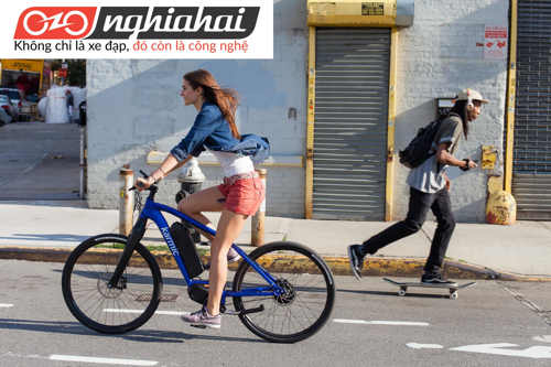 Chiếc xe đạp điện được thiết kế dành riêng cho phụ nữ 2