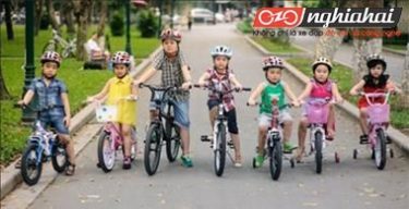Lợi ích của việc đi xe đạp đối với trẻ em và gia đình 2