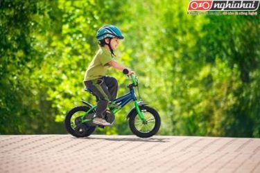 Những hoạt động thú vị, đạp xe đạp tốt cho trẻ em thế nào 1