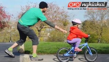 Độ tuổi và phương pháp tốt nhất để bé học cách đi xe đạp 2