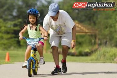 Làm thế nào để dạy một đứa trẻ cách đi xe đạp khi chúng không hề thích thú 4