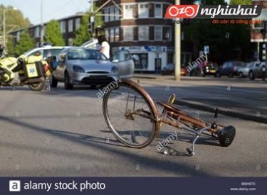 Làm thế nào để xử lý khẩn cấp với xe đạp ở trên đường 2