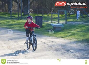 Xe đạp trẻ em có bộ giảm xóc thì tốt hay không có bộ giảm xóc thì tốt 2