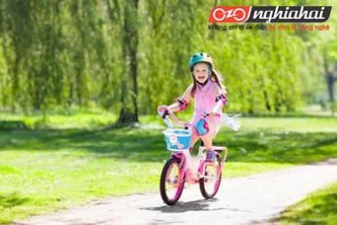 Làm thế nào kéo dài niềm yêu thích đối với xe đạp cho trẻ 1