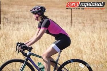Phụ nữ đạp xe đạp hàng ngày làm cách nào để có thể giảm tổn thương đến các bộ phận cơ thể 3