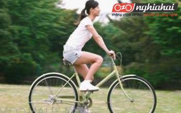 Phụ nữ đạp xe đạp hàng ngày làm cách nào để có thể giảm tổn thương đến các bộ phận cơ thể 4