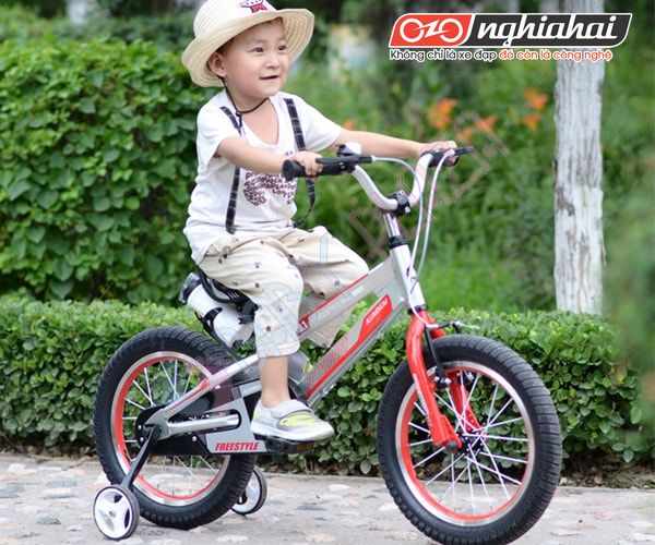 Mẹo mua xe và lời khuyên trong việc dạy con đi xe cân bằng 1