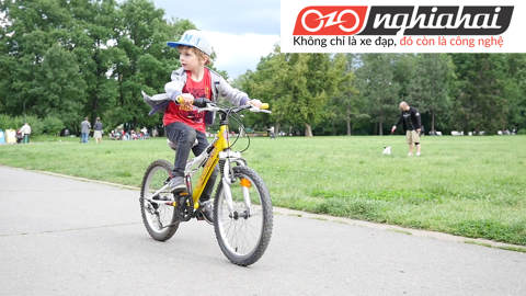 Lợi ích của xe đạp trẻ em, Hướng dẫn trẻ em tập đi xe đạp 1