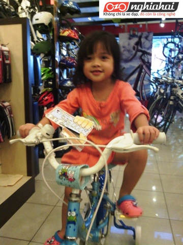 Các bước để dạy một đứa trẻ đi xe đạp trẻ em 1