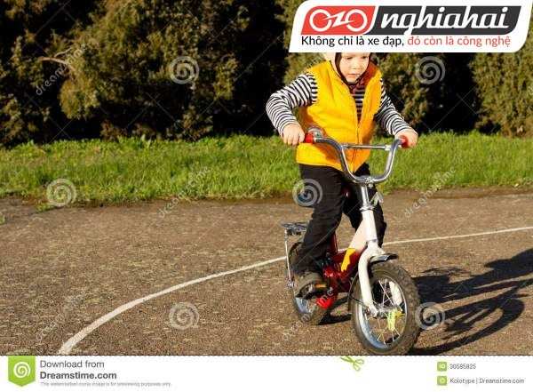 Cách dạy trẻ kiên nhẫn khi đạp xe 3
