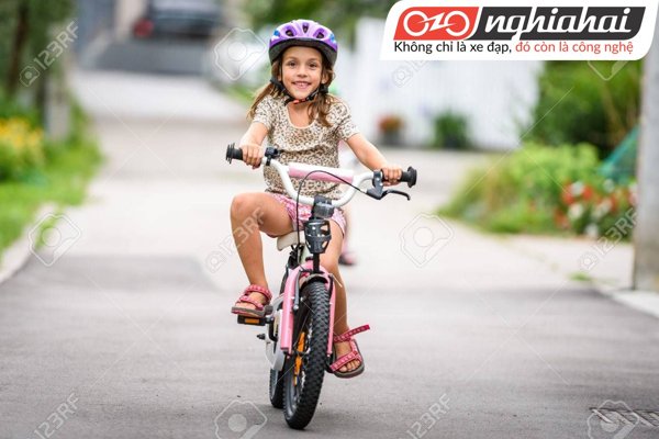 Những kỹ năng khi đạp xe cho bé 1
